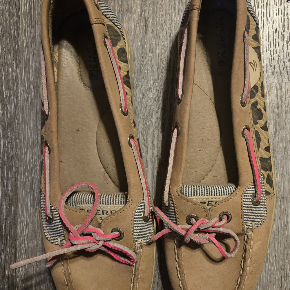 Sperry Tan Boat Shoes with Pink Laces and Leopard Trim